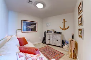 801 E Beach Dr, Galveston, TX 77550 - Photo 15