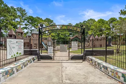 619 E 8th 1/2 Street, Houston, TX 77007 - Photo 47