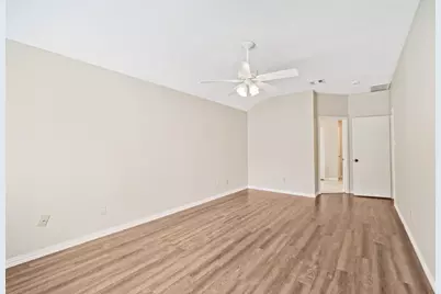 8614 Greenleaf Lake Drive, Houston, TX 77095 - Photo 19