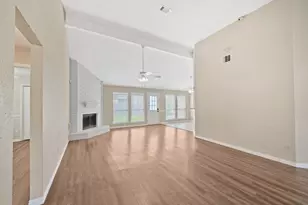 8614 Greenleaf Lake Dr, Houston, TX 77095 - Photo 7