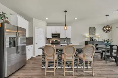 13711 Saxon Cliff Lane, Rosharon, TX 77583 - Photo 11