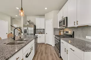 13711 Saxon Cliff Ln, Rosharon, TX 77583 - Photo 7