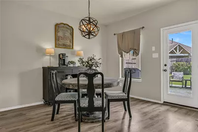 13711 Saxon Cliff Lane, Rosharon, TX 77583 - Photo 11
