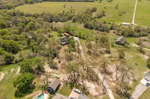 209 Ranchette Ct, Bryan, TX 77808 - Photo 37