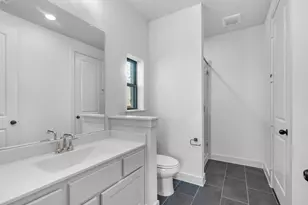 2802 Bolton Lndg Dr, Texas City, TX 77568 - Photo 15