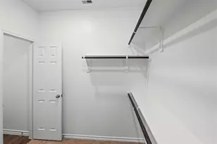 501 Oak Chase Ave, Dayton, TX 77535 - Photo 17