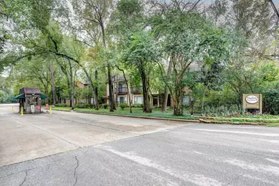 11711 Memorial Drive #683, Houston, TX 77024 - Photo 3
