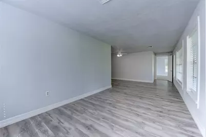 9112 Harvest Acres, Manvel, TX 77578 - Photo 13