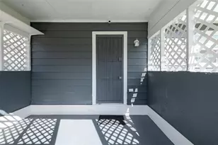 5102 Carmen St, Houston, TX 77033 - Photo 13