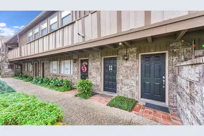 2574 Marilee Lane #4, Houston, TX 77057 - Photo 1