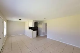 3206 Lobit Dr, Dickinson, TX 77539 - Photo 3