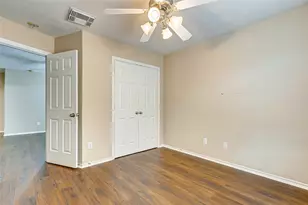 16935 Hampton Glen Ct, Houston, TX 77083 - Photo 21
