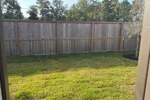 1746 Lofty Cedar Ct, Conroe, TX 77301 - Photo 11