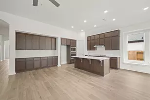 514 Sand Trl Wy, Conroe, TX 77304 - Photo 5