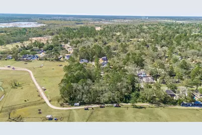 25 Holly Springs Dr, Conroe, TX 77302 - Photo 27