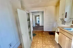 3409 Sealy St, Galveston, TX 77550 - Photo 11