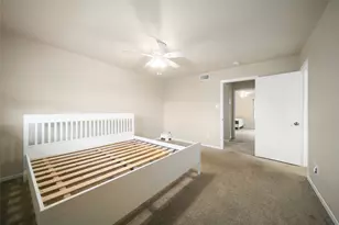 515 Tallowood Rd, Houston, TX 77024 - Photo 23
