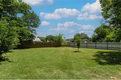 506 N Hill Street, Caldwell, TX 77836 - Photo 29