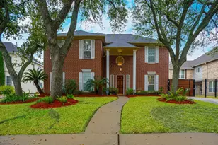 8915 Wallington Dr, Houston, TX 77096 - Photo 1