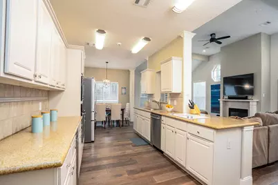 8915 Wallington Drive, Houston, TX 77096 - Photo 15