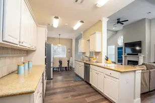 8915 Wallington Dr, Houston, TX 77096 - Photo 15