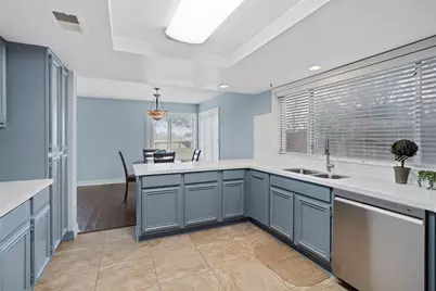 2019 Braesmeadow Lane, Sugar Land, TX 77479 - Photo 19