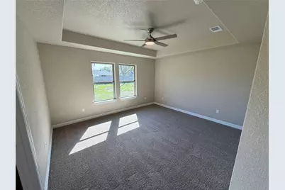 1039 S Anderson Street, Angleton, TX 77515 - Photo 17