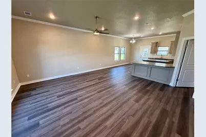 1039 S Anderson Street, Angleton, TX 77515 - Photo 3