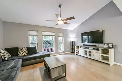 3919 Sunrise Drive, La Porte, TX 77571 - Photo 11