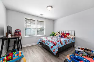 305 Bryan Wy, Angleton, TX 77515 - Photo 21