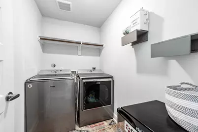 305 Bryan Way, Angleton, TX 77515 - Photo 25