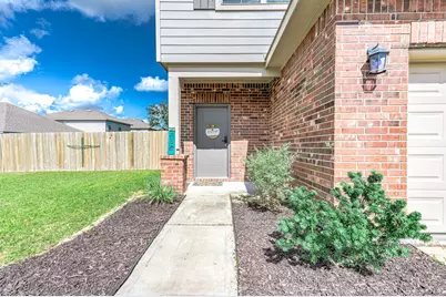 305 Bryan Way, Angleton, TX 77515 - Photo 9