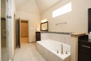 6705 Woodbend Park S, Houston, TX 77055 - Photo 23