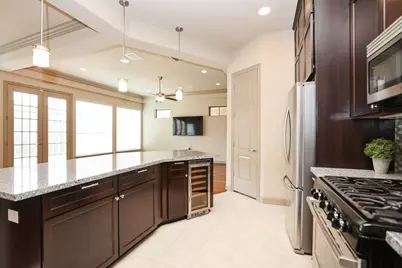 6705 Woodbend Park S, Houston, TX 77055 - Photo 15