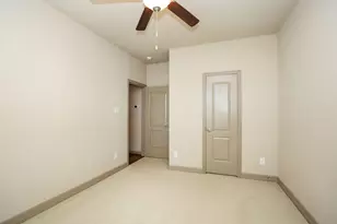 6705 Woodbend Park S, Houston, TX 77055 - Photo 31