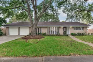 5470 Darnell St, Houston, TX 77096 - Photo 1