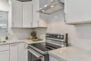 5470 Darnell St, Houston, TX 77096 - Photo 5
