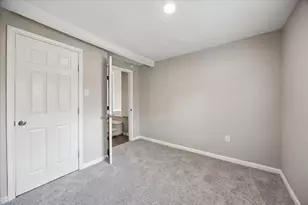 613 Winding Way St, Lake Jackson, TX 77566 - Photo 9