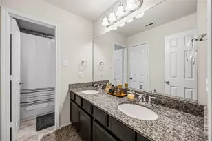 12418 Garnet Rd, Mont Belvieu, TX 77535 - Photo 25
