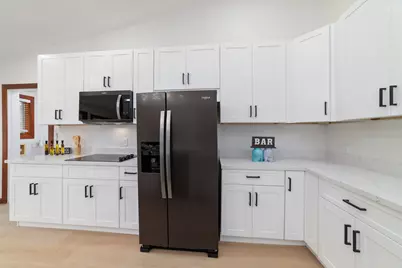 11411 Ash Creek Drive, Houston, TX 77043 - Photo 13