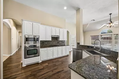 1007 Longdraw Drive, Katy, TX 77494 - Photo 11