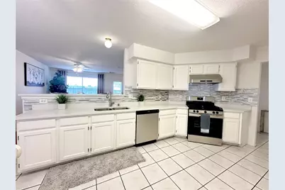 8223 Golf Green Circle, Houston, TX 77036 - Photo 17