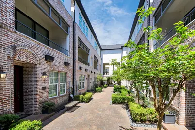 6072 Kansas Street, Houston, TX 77007 - Photo 1