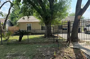 1002 Grenfell Ln, Houston, TX 77076 - Photo 1