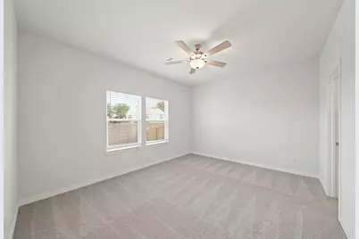 10607 Crockett Meadows Boulevard, Conroe, TX 77306 - Photo 11