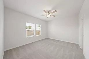 10607 Crockett Meadows Blvd, Conroe, TX 77306 - Photo 11