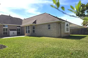 1813 Sandy Lake Dr, Friendswood, TX 77546 - Photo 31