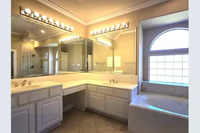1813 Sandy Lake Drive, Friendswood, TX 77546 - Photo 19