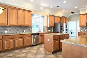 1813 Sandy Lake Dr, Friendswood, TX 77546 - Photo 11