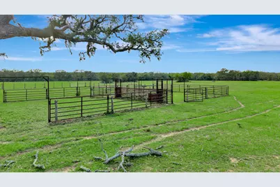 16297B State Highway 111 E, Yoakum, TX 77995 - Photo 23